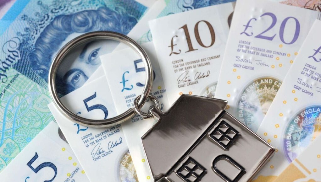 Mortgage approvals dip despite increase in lending