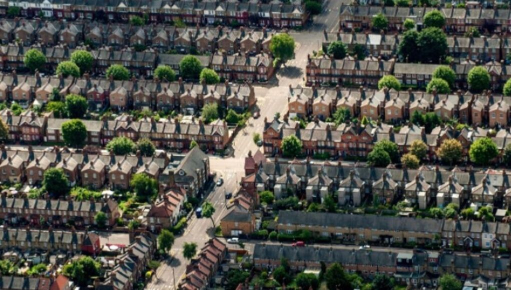 Thousands of UK households warned mortgage payments will be hiked to £1,204