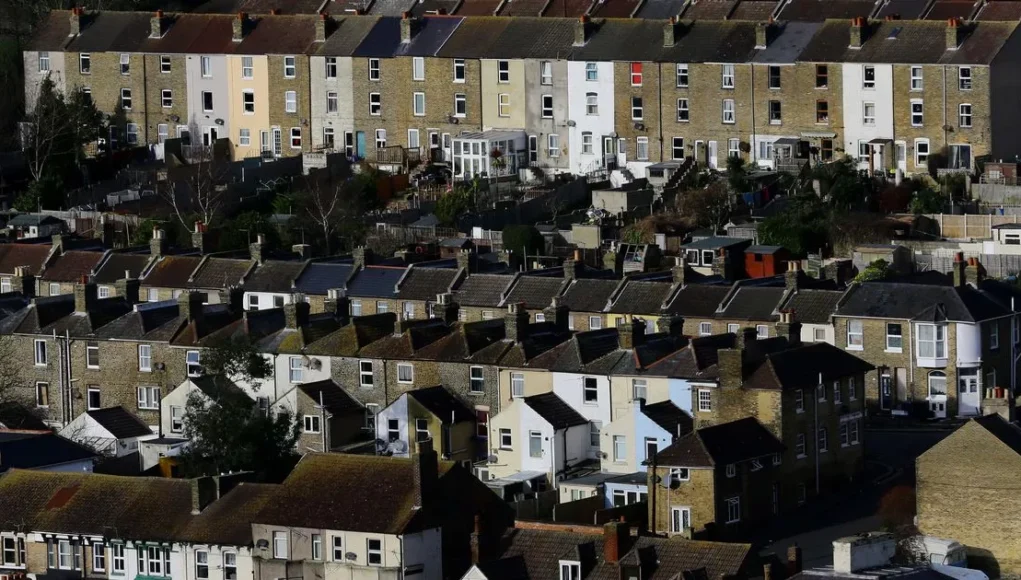 First Direct cuts mortgage rates, aiding first-time buyers and home movers