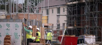 UK mortgage market still ‘precarious’ amid uncertainty over timing of interest rate cuts