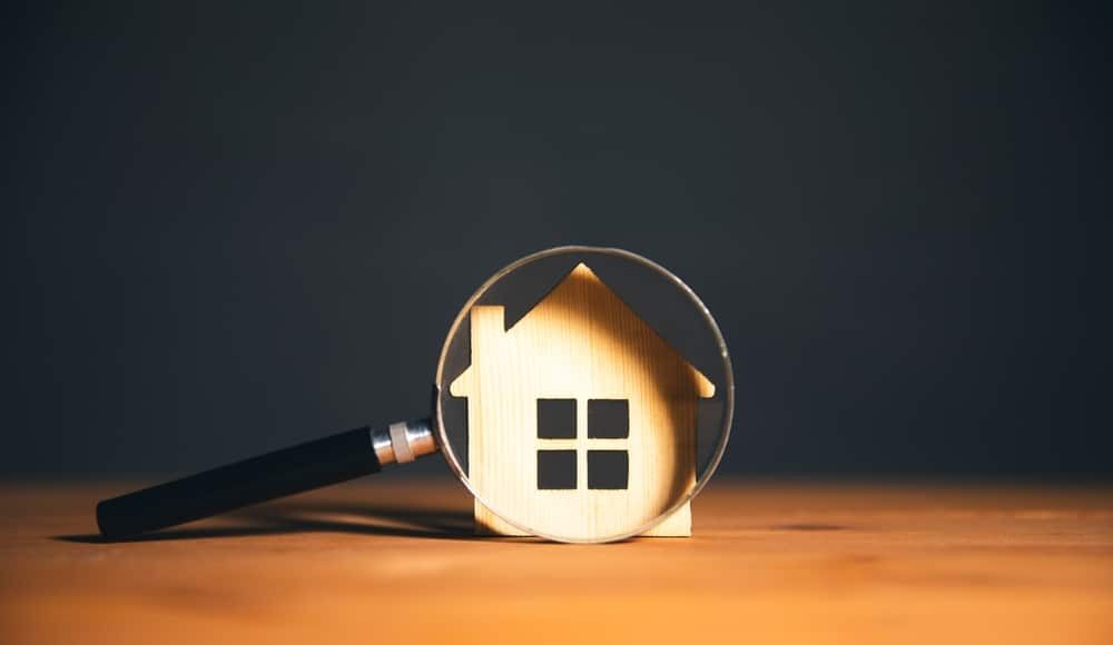 Borrowers beware: Mortgage rates fall but deal shelf life halves