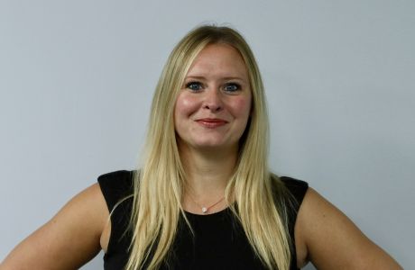 Black & White Bridging makes several promotions