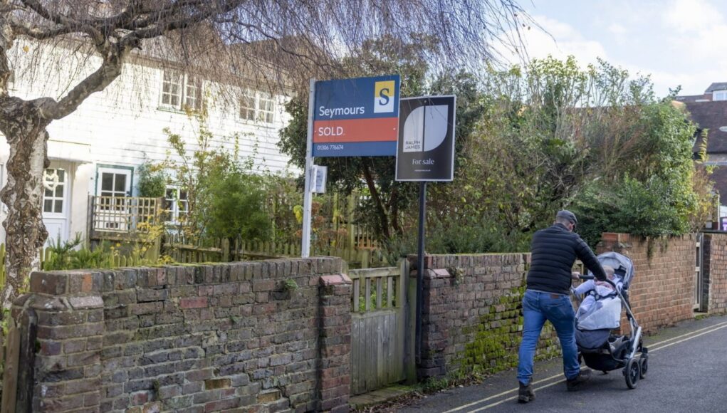 UK mortgage approvals rise to highest since August 2022