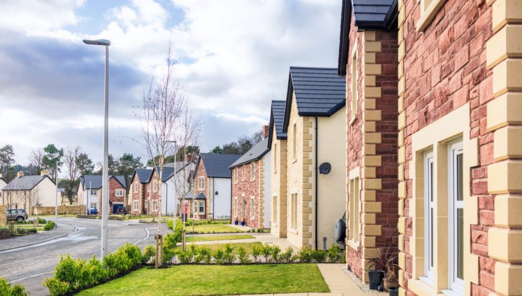 From free furnishings to no energy bills: whether housebuilder perks are worth it