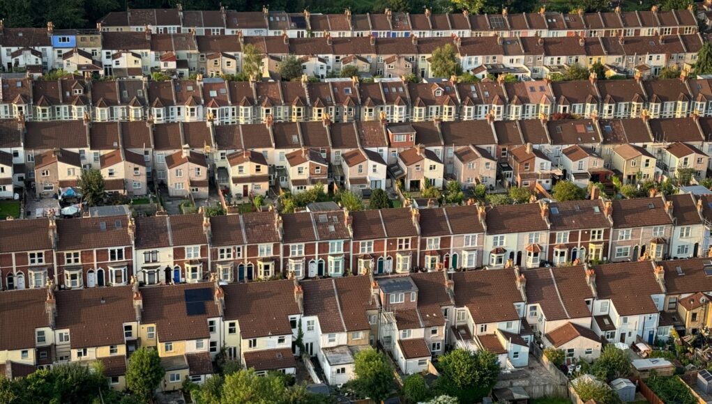 UK homeowners brace for higher mortgages as borrowing costs spike