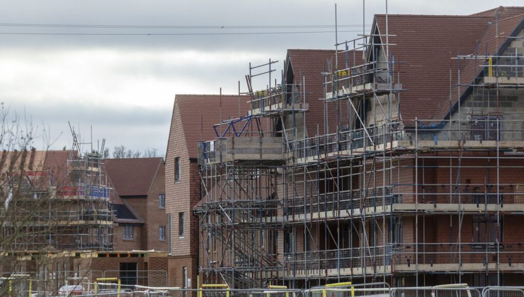 UK Market Turbulence Pushes Mortgage Costs to Five-Month High