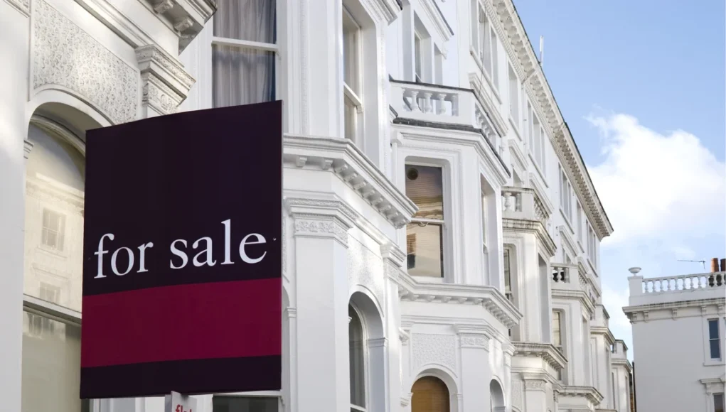 UK mortgage approvals dip in November amid stagnant economy
