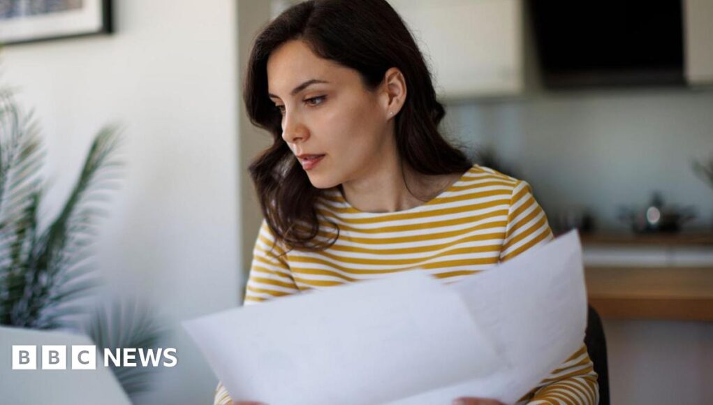 Santander and Barclays cut mortgage rates below 4% as market picks up.