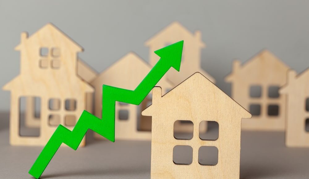 House prices in UK soar to £299k record high