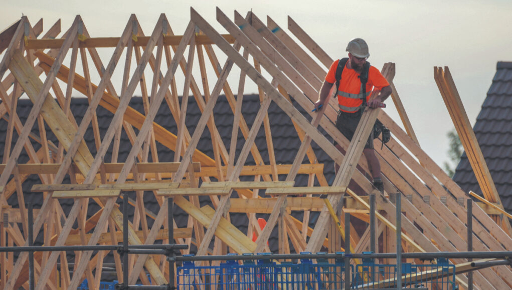 UK consumer credit gains and mortgage approvals dip in February