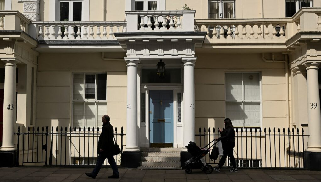 UK mortgage approvals fall to six-month low ahead of purchase tax rise