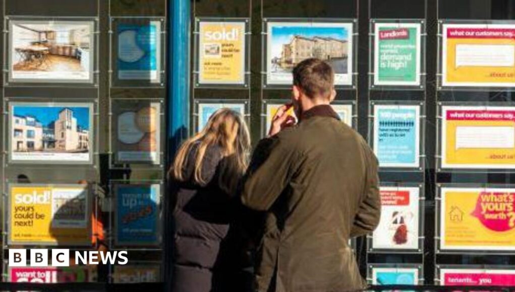 Barclays cuts rates on some mortgages to below 4%
