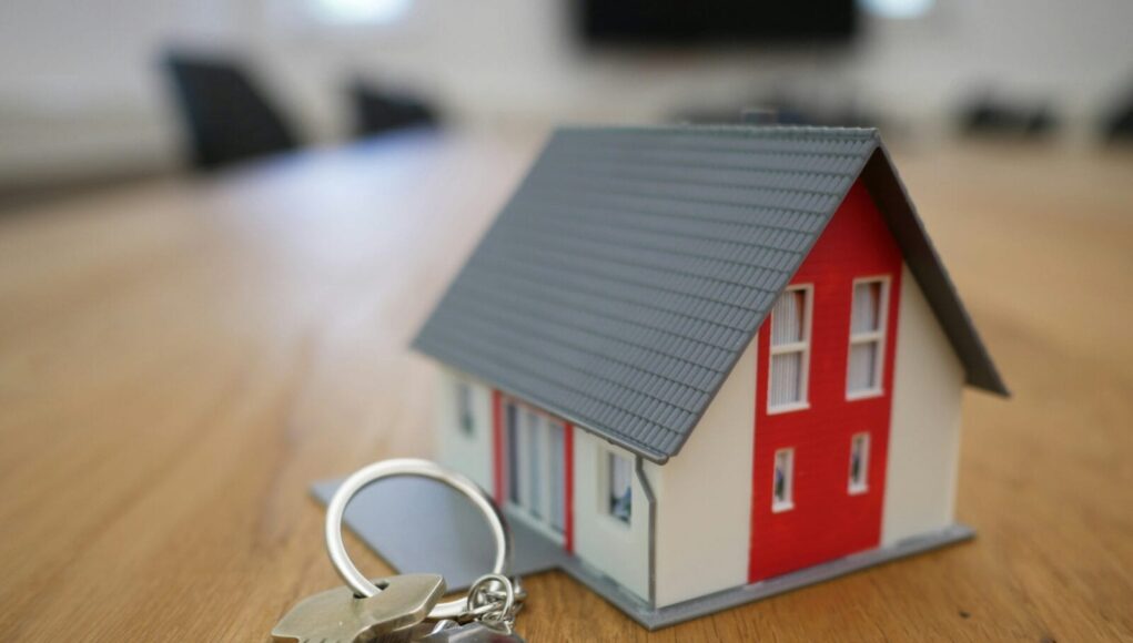 Gatehouse Bank reduces rental rates on all two-year fixed term Buy-to-Let Purchase Plans for UK Expats and International Residents