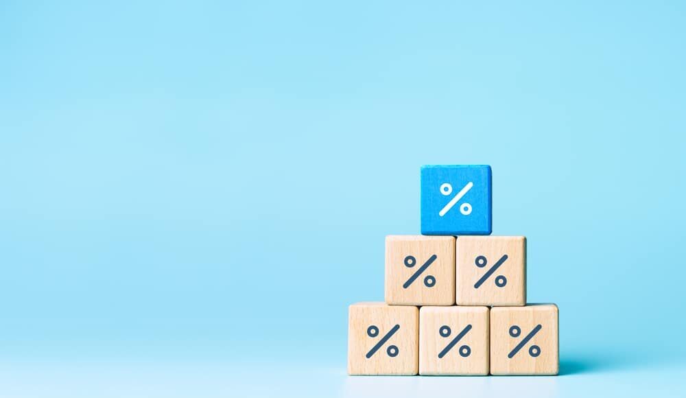 Sub-4% mortgage deals return ahead of 'highly likely' base rate cut