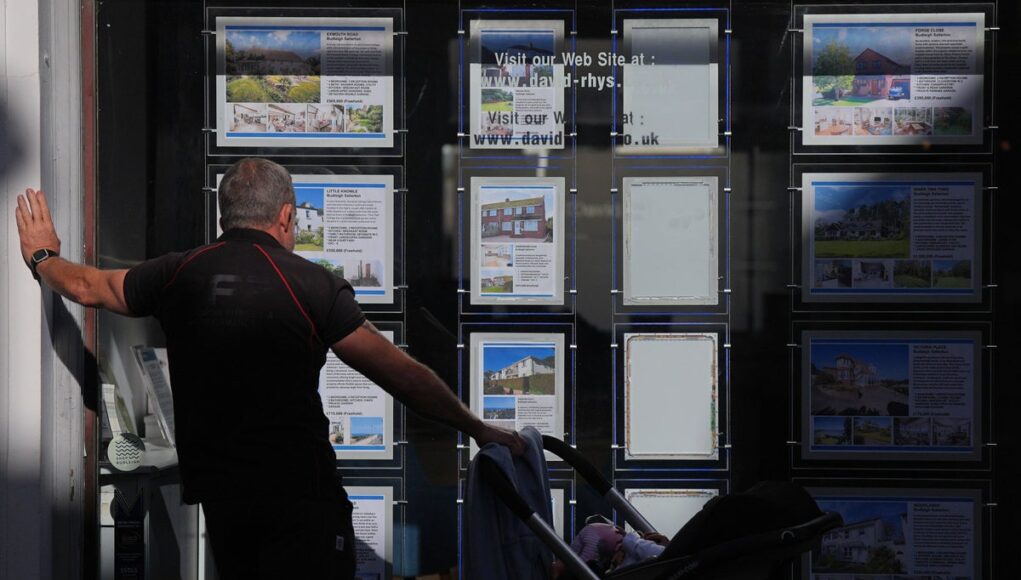 The number of homeowners using interest-only mortgages