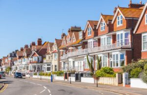Halifax: UK house prices rise further