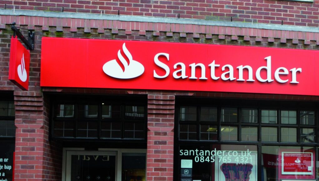 Fleet cuts rates as Santander raises prices