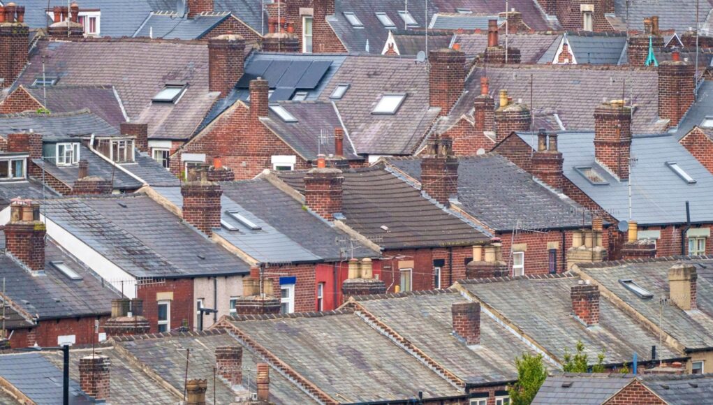 UK lenders report first fall in mortgage defaults since 2022