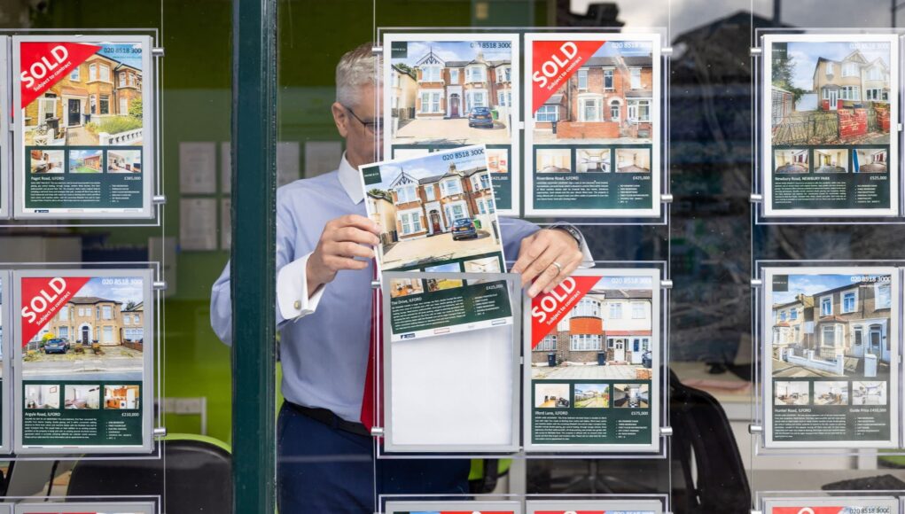 Lenders set to lower mortgage rates in early 2026 after BoE rate cut