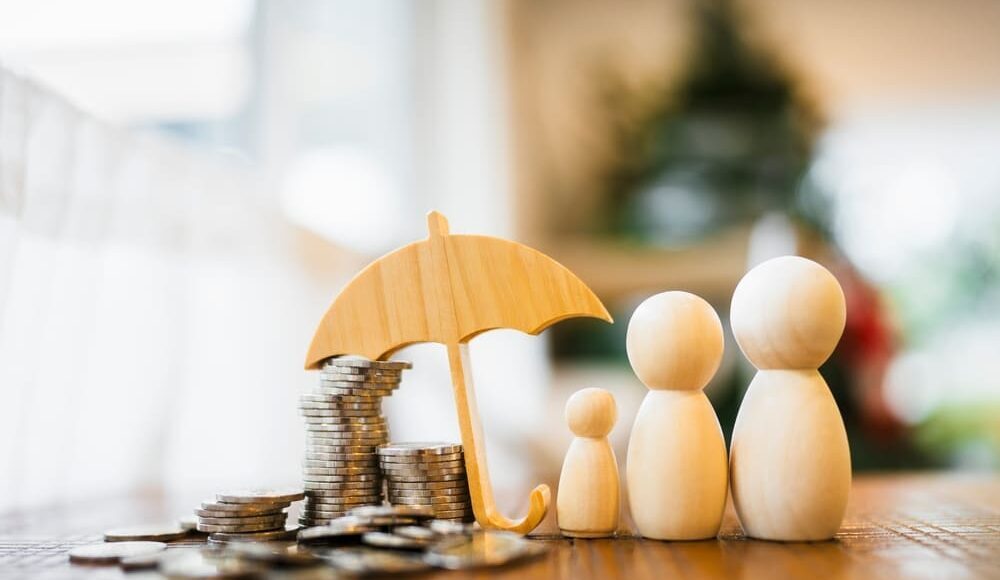 Holiday let owner income surpasses £25,000 in 2025