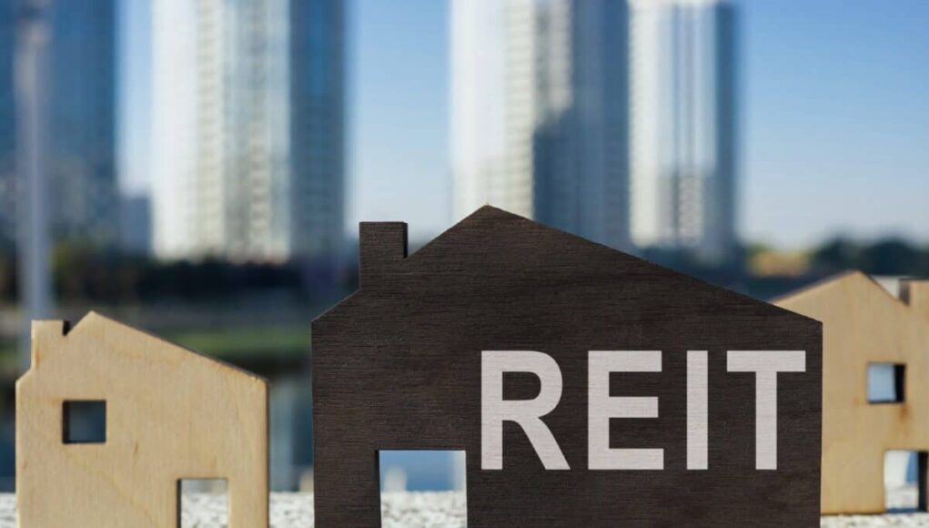 3 REITs to consider as buy-to-let gets tougher in 2026!