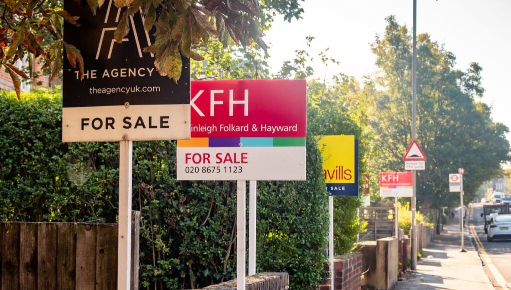 Rightmove property searches see bigger than usual spike in first week of September... and London demand rises most