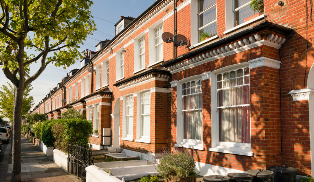 UK rental affordability easing, but salary gap remains wide