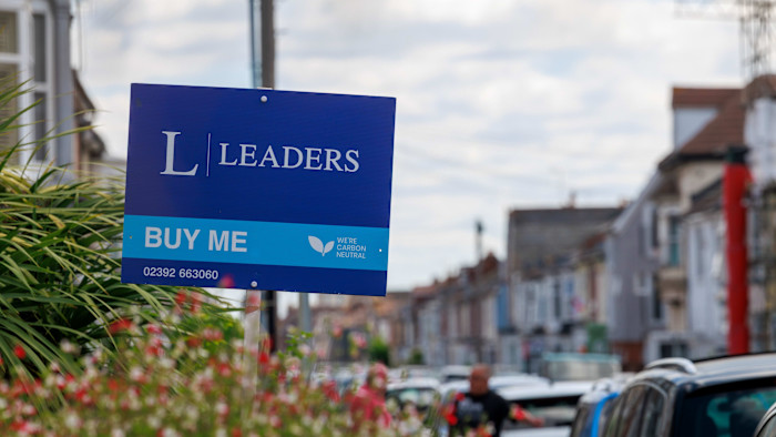 Higher mortgage rates inflict ‘pain’ on UK housing market, survey finds