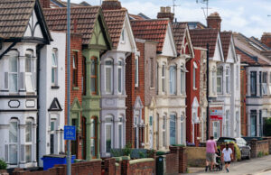 Demand for tracker mortgages jumps as rates on fixed deals rise