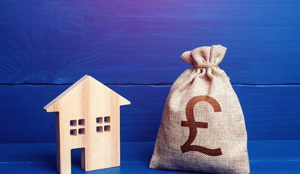 Lenders reprice while gilt market reaches levels 'not seen for decades'